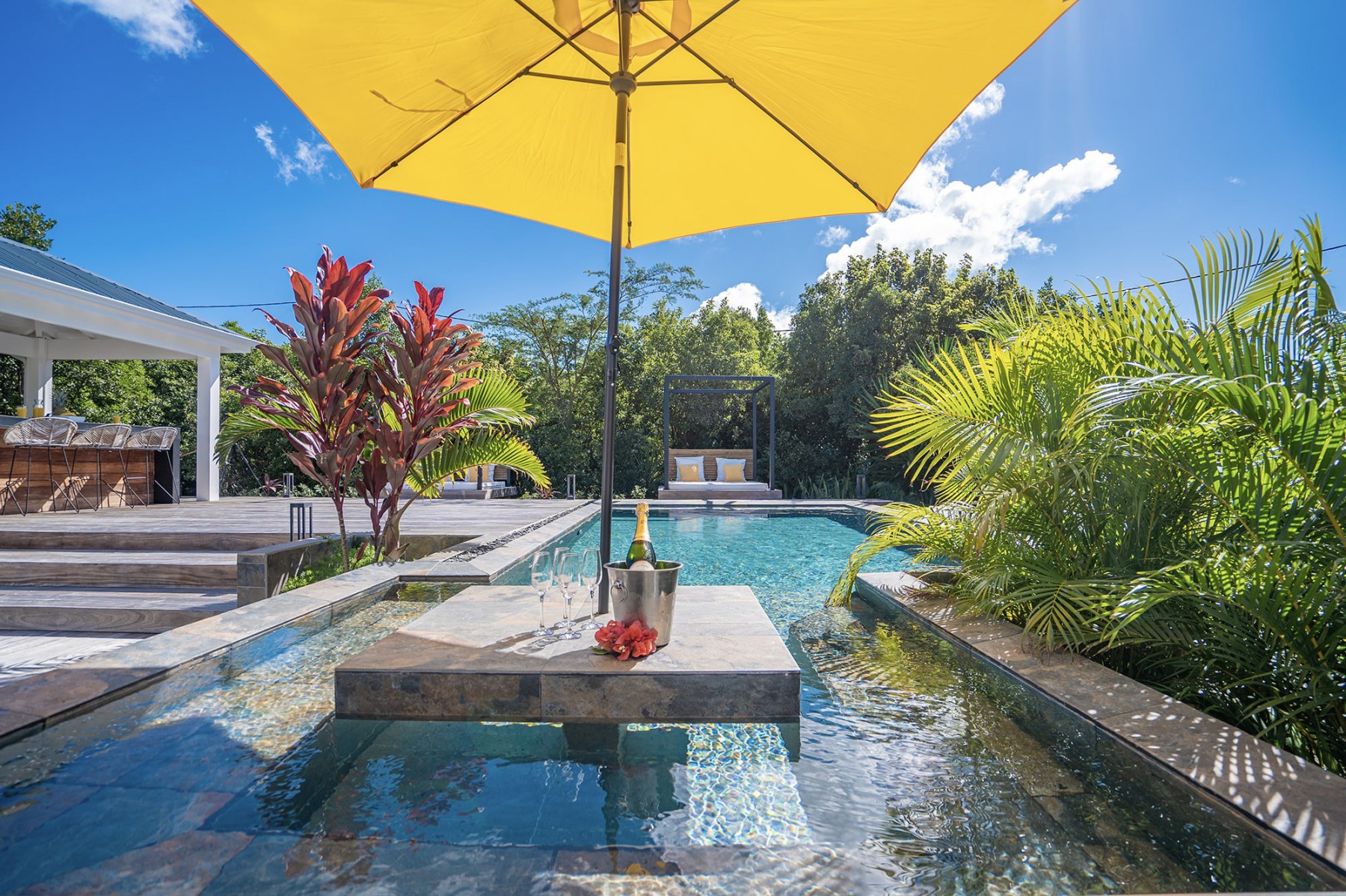 Terres-Basses - Villa 2 chambres avec piscine